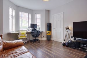 Lounge- click for photo gallery